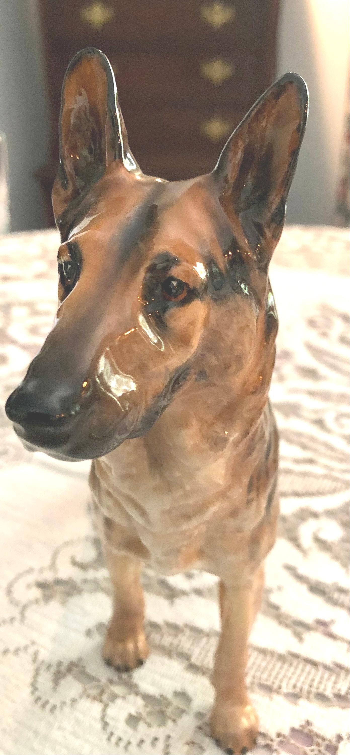 希少なロイヤルドルトン HN1115 大型ジャーマンシェパード/アルザス犬