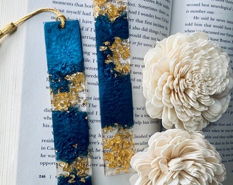 Custom Handmade Resin Blue Geode Bookmark | Handmade Gift | Book Accessory | Blue and Gold Resin Bookmark