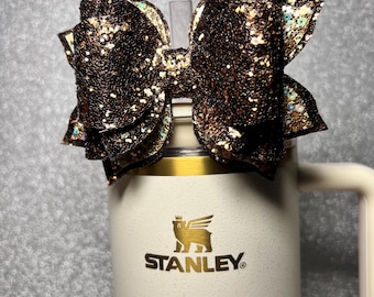 Lazo de paja de la Copa Stanley dorado con chocolate