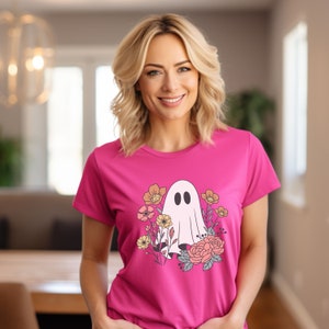 Retro Floral Ghost T-Shirt, Vintage Tee, Floral Ghost Shirt, Retro Halloween Ghost T-Shirt, Halloween Tee, Gift for Her, Ghost Lover Tee
