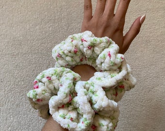 Coquette Rose Crochet Scrunchies 2 Piece