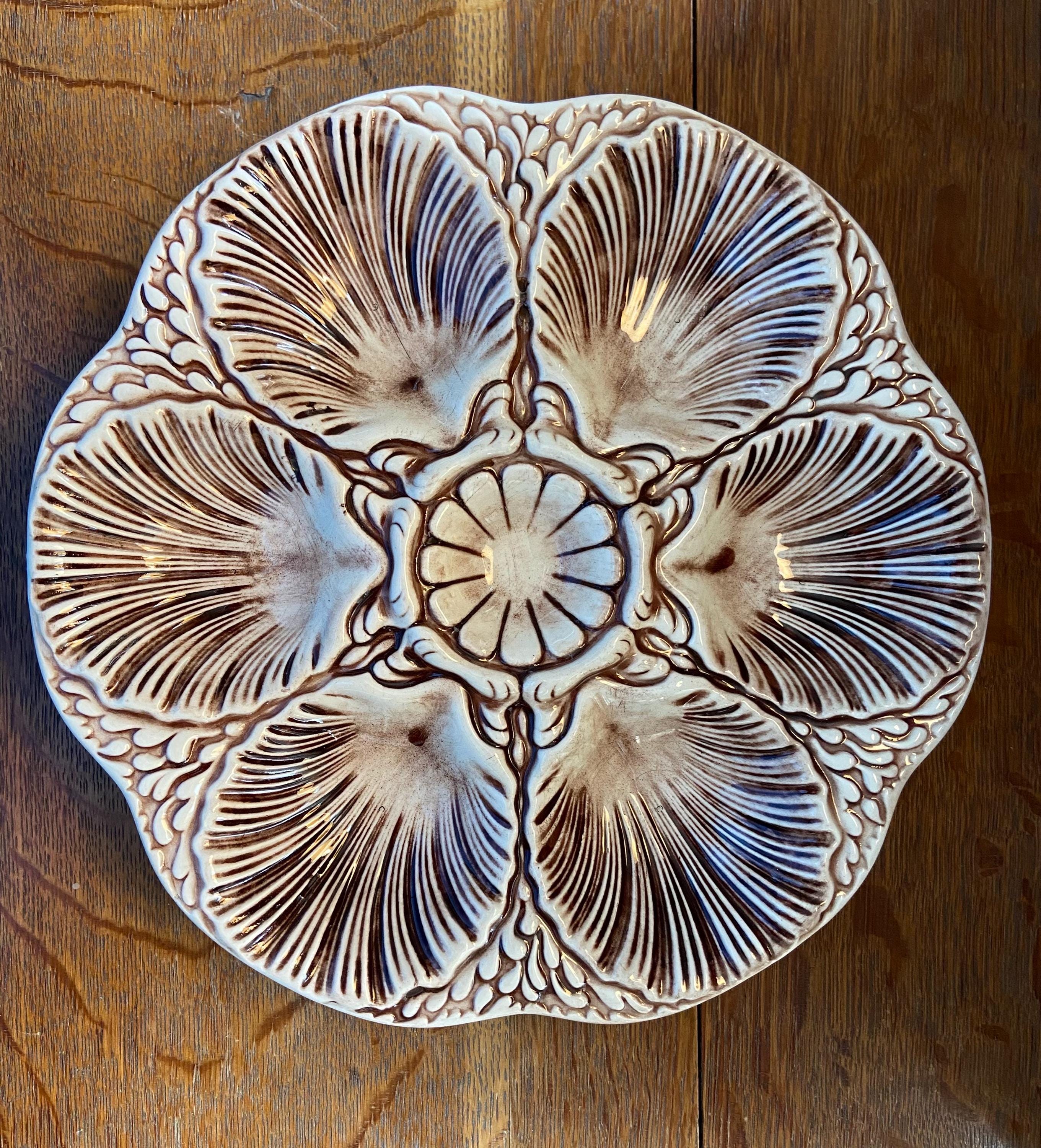 Vintage Oyster Server