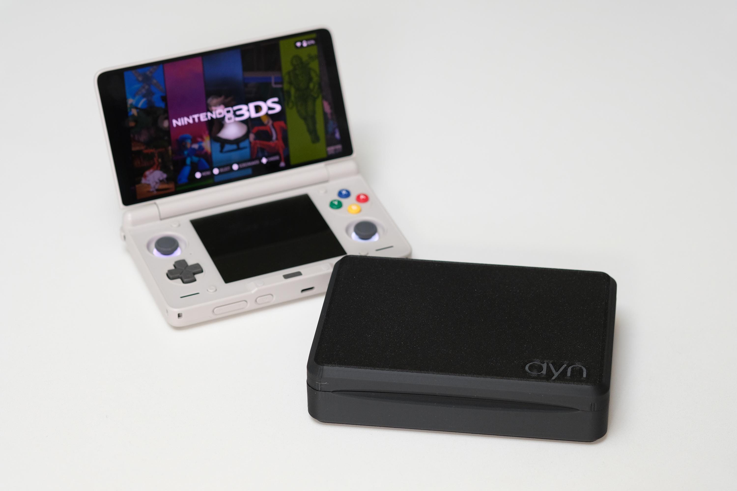 その他 AYN Thor Pro 12GB+256GB Accessories Pack AYN Thor Pro Dual-Screen Clamshell Gaming Handheld | Snapdragon 8