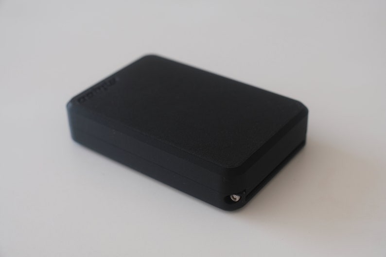 Miyoo Mini Plus Case With Magnetic Closure + Optional Charging Port image 4