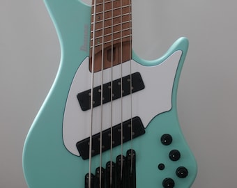 Ibanez EHB1505 ヘッドレスベース ピックガード付属 Ibanez EHB1505 ヘッドレスベース ピックガード付属 Ibanez Bass