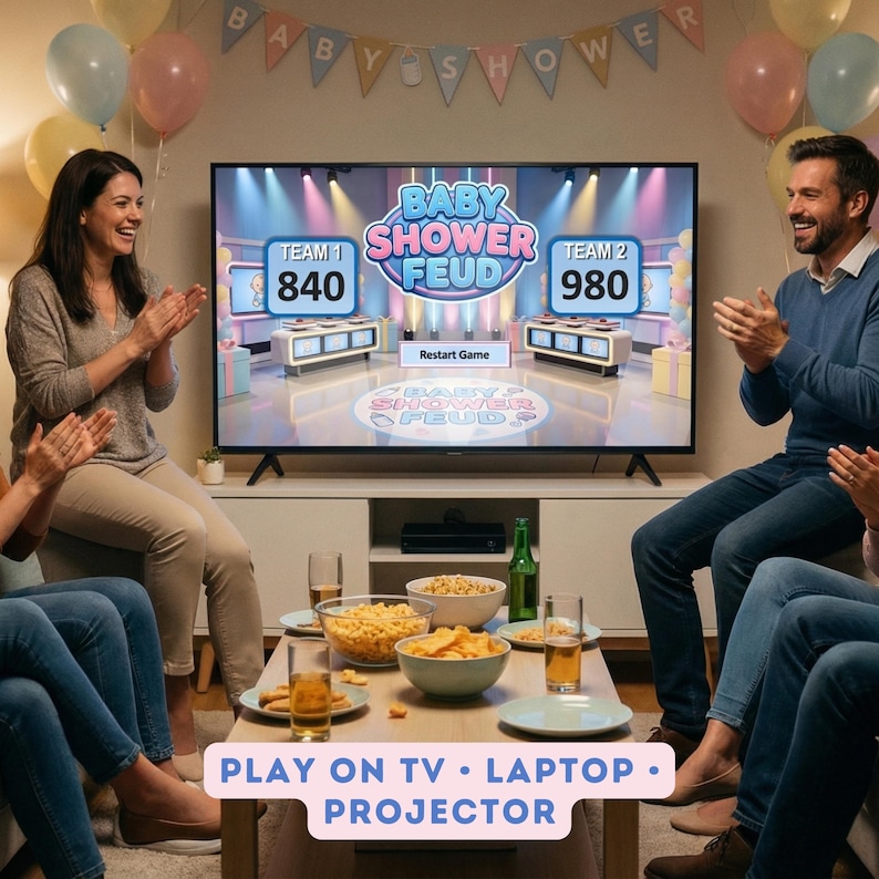 Puede incluir: Un grupo de personas est&aacute; reunido alrededor de una mesa, viendo un programa de juegos en un televisor grande. El programa de juegos se llama "Baby Shower Feud". El texto "Play on TV, Laptop, Projector" est&aacute; en la parte inferior de la imagen. Globos y una pancarta que dice "Baby Shower" est&aacute;n en el fondo.