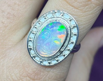 Mond Gesicht Silber Ring, äthiopischer Opal Edelstein Ring, Carving Opal Ring für Frauen, Gesicht schnitzen Edelstein Ring, Boho Mond Gesicht Carving Ring