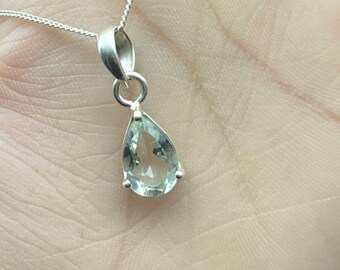 スターリングシルバー グリーンアメジスト ティアドロップネックレス