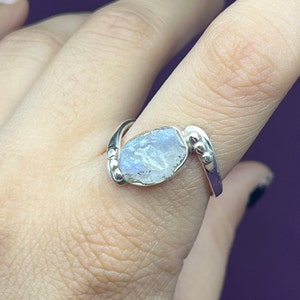 Raw Moonstone Silver Ring, Raw Moonstone Gemstone Ring, 925 Sterling Silver Ring, Blue Moonstone Ring, Boho Raw Moonstone Silver Ring