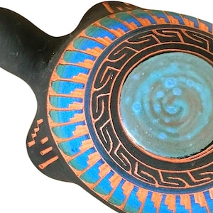 Autentica statuetta di tartaruga in ceramica Navajo firmata da C. Tomes, colorata, stile sud-occidentale