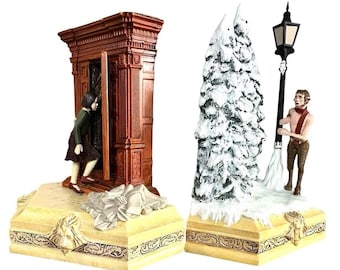 Narnia Bookends Wardrobe Scene Lion Witch Display Set Disney Decor
