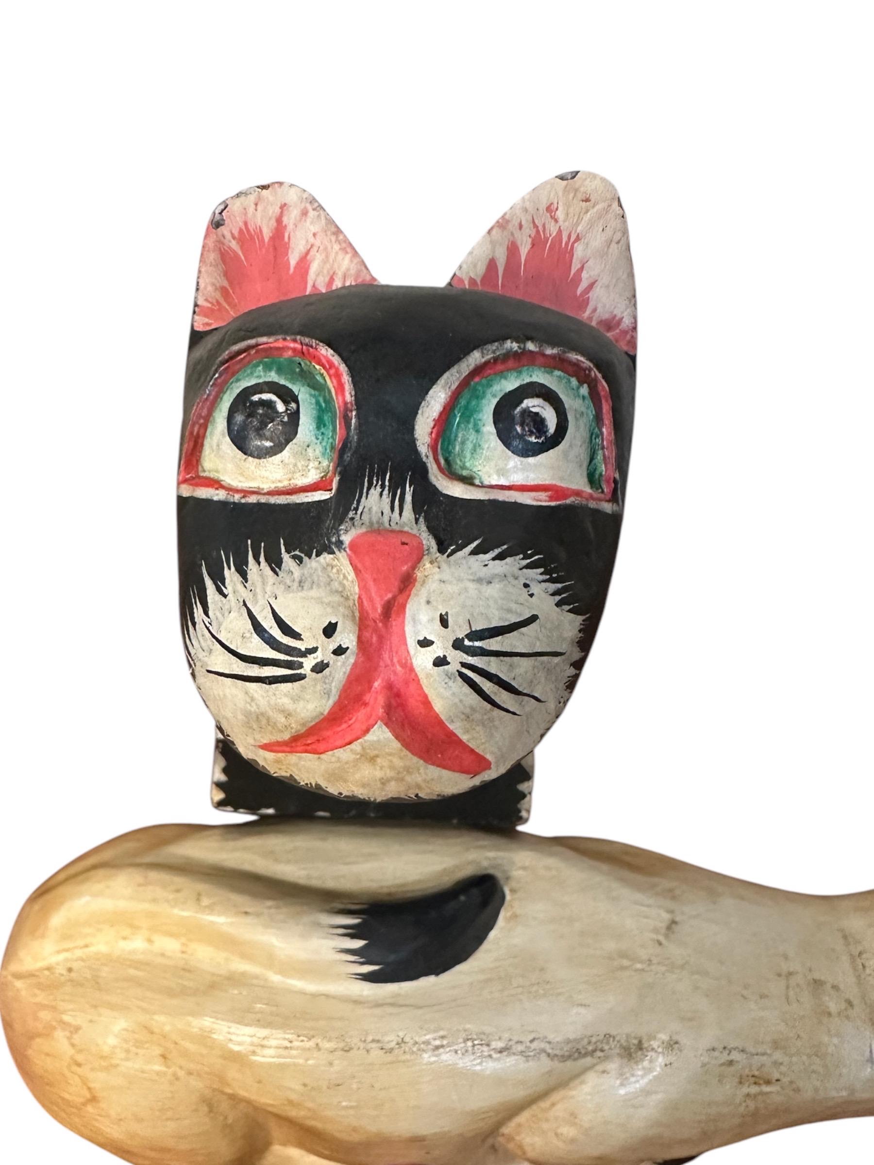 インドネシア産 民芸品 手彫り 木製 猫 装飾品 シャム猫と黒猫 - Etsy 日本