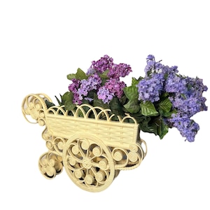 Cremefarbene 3D-Wandplakette eines Blumenwagens mit Trog im viktorianischen Stil