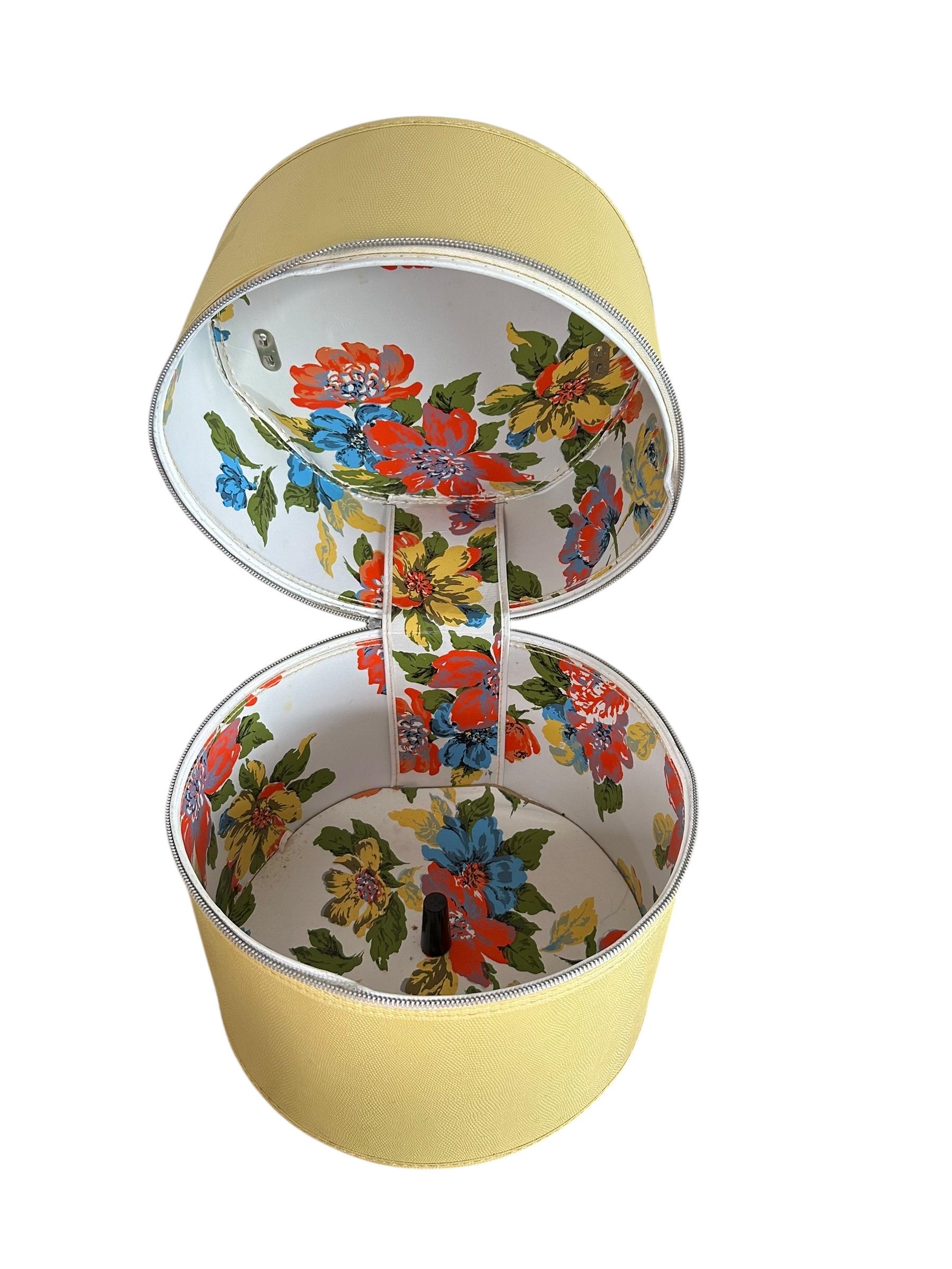 Vintage Mid-Century Butter Yellow Wig / Hat Box Round Travel Case w/ Handle Vintage Mid-century Butter Yellow Wig / Hat Box Round Travel  main image 2