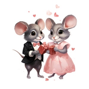 Pode incluir: Dois ratos cinzentos vestidos com trajes formais, um rato com um smoking segurando uma caixa de presente vermelha e um rato com um vestido rosa segurando uma caixa de presente vermelha, sobre um fundo branco com corações rosas.