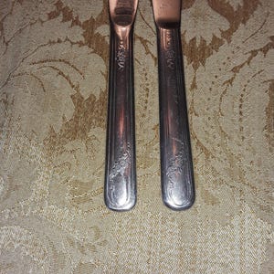Vintage 2 Piece Set of knives pattern - Tudor Silver Plated Flatware