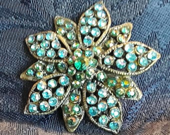 Vintage Mid Century Star Flower Pin Brooch Aqua Blue Iridescent Aurora Borealis Inbeddid Small Rhinestones