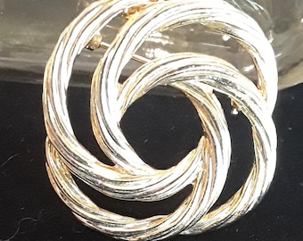 Vintage Intertwined Circle Triple Loop Brooch Pin Circle Brooch Women's Scarf Purse Valentine's Day.  Gift For Her