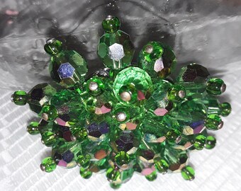 Vintage Mid Century 1950s/60s Green Iridescent Aurora Borealis Crystal Bead Round Cluster Brooch