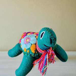 Handmade Turtle Plush – Collection | Colorful Embroidered Turtle | 25cm | Mexican Artisan Gift