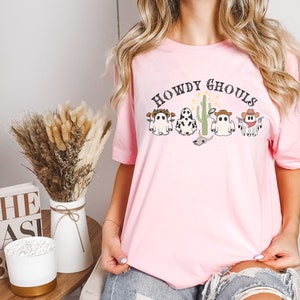 Western Halloween Shirt, Howdy Ghouls, Western Spooky Shirt, Western Ghost Shirt, Spooky SeasonShirt, Halloween Gift, Western Halloween Gift
