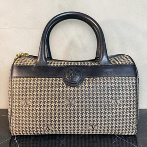 Bolso Valentino Garavani Vintage con logo de pata de gallo y ribete de cuero negro. Certificado de autenticidad. imagen 2