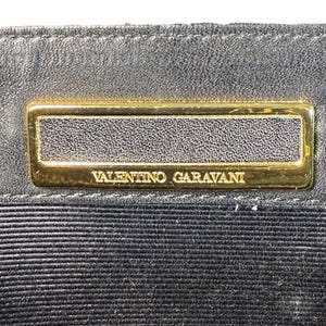 Valentino Garavani Vintage Leather Shoulder Bag w/Iconic Gold Logo Buckle & COA bild 13