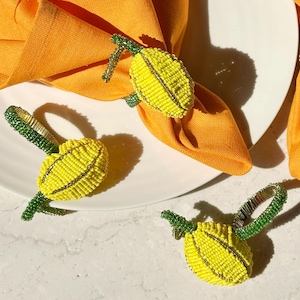 Anelli per tovaglioli giallo limone / Set di 4 porta tovaglioli / Anelli per tovaglioli a forma di frutta / Decorazioni estive per la tavola / Anelli per tovaglioli di grande effetto / Anelli per tovaglioli con perline