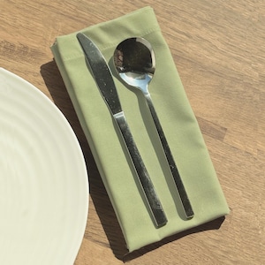 Green Cotton Napkins | Sage Green Cloth Napkins | Pale Green Dinner Napkins | Reusable Napkins | Washable Napkins | Green Wedding Napkins