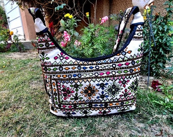 Stylish Balochi Hand Embroidery Bag - Unique Shoulder Purse - White Handmade Women's Bag with Large Capacity and Casual Charm