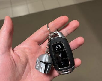 Mandolorian Helmet Keyring