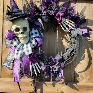 Halloween Wreath, Skeleton Wreath, Which Hat, Scary Halloween Wreath, Grapevine Wreath, Halloween Party, Haunted House Prop,
