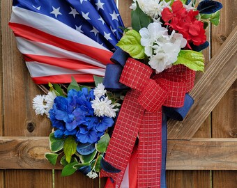 American Flag Patriotic Wreath, Red White and Blue Wreath, July 4th Door Decor, Military Year Round Wreath, Front Door Wreath, Hydrangeas