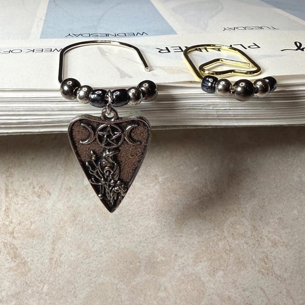 Raven Moon Beaded Paperclip Set, Gothic Bookmark Clip, Witchy Planner Accessory, Celestial Desk Decor, Dark Academia Gift