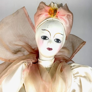 Vintage porcelain pierrot - Etsy 日本