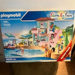 Playmobil Waterfront Icecream Shop
