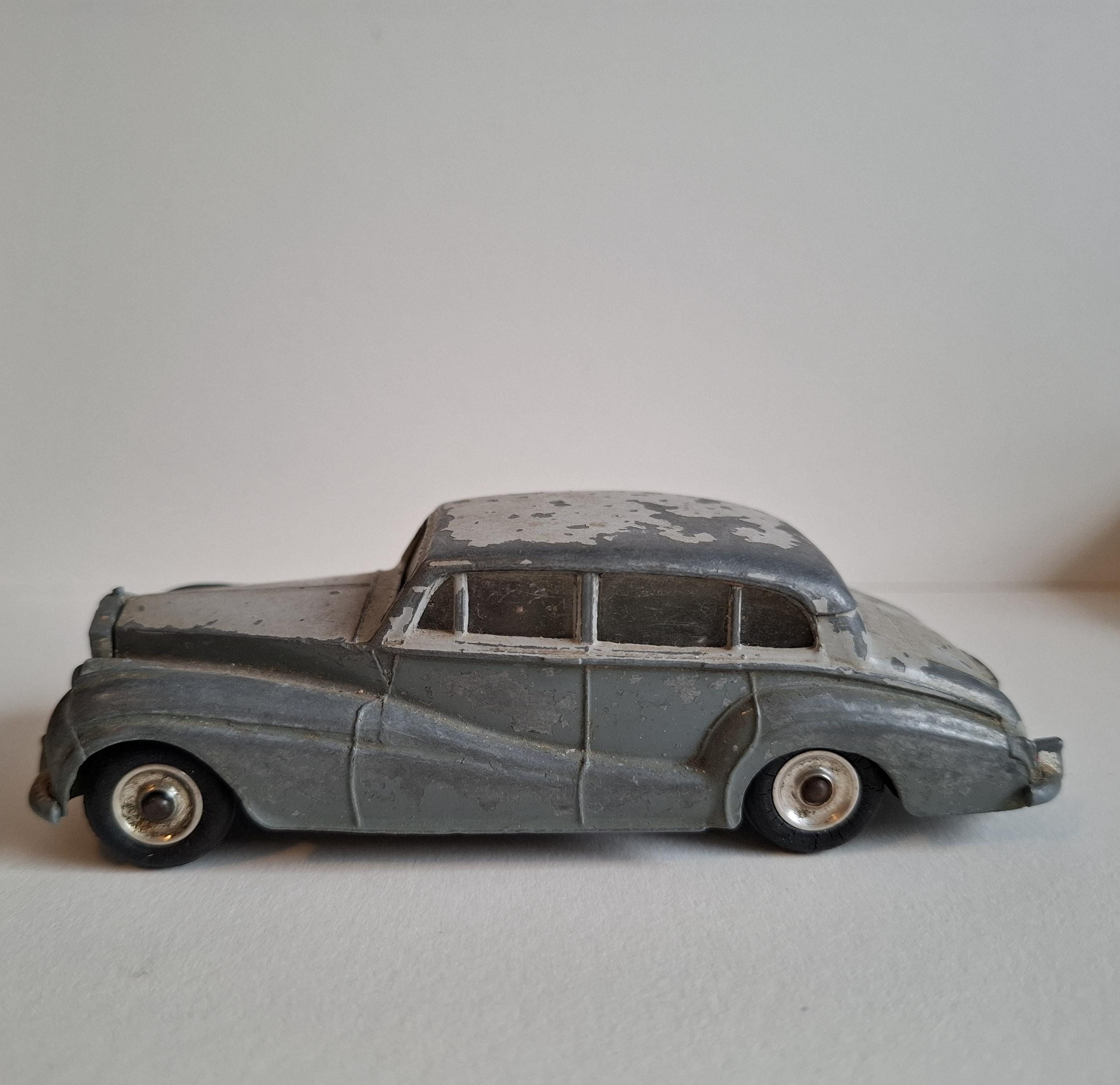 Dinky Toys Meccano England Rolls-Royce Silver Wraith avec sa boîte d'origine * état exceptionnel - Collection