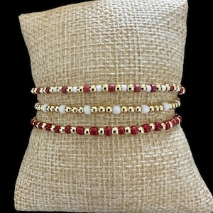 Braccialetto personalizzato dell'Alabama, impilabile, placcato oro o argento, con perline nei colori della squadra.