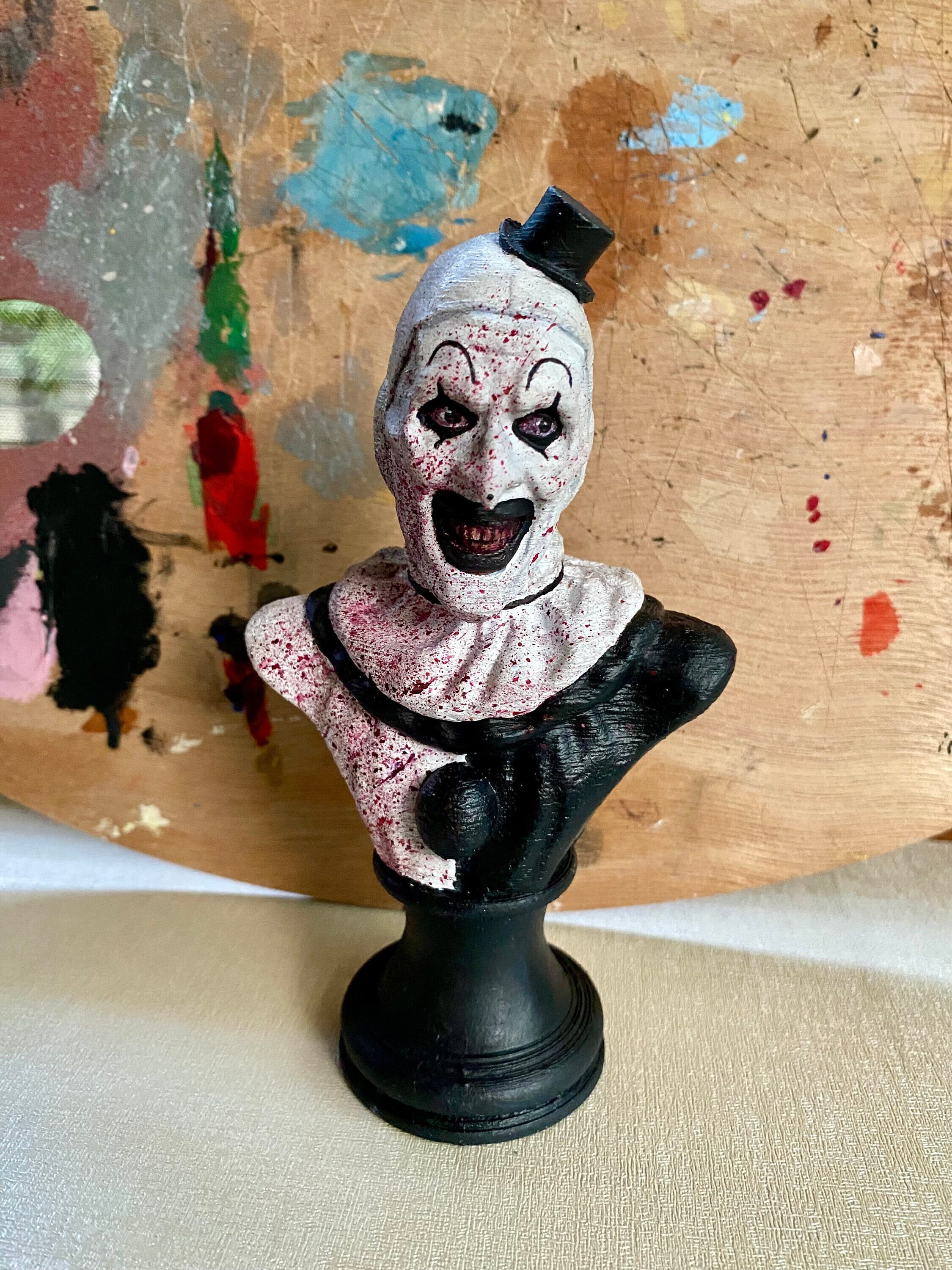 Scary Harry Killer Clown Figurine