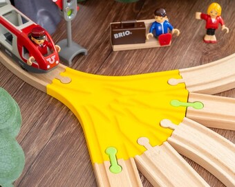 Creative Railway Track Connector, 5-Way Intersection Expanding Wooden Train Sets,  Compatible with Brio, IKEA & Bigjigs, Educational Play E2