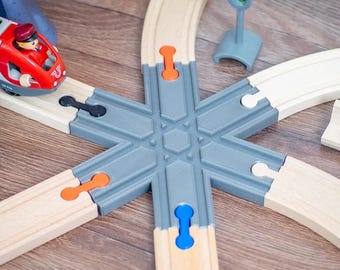 Wooden Train Track Conector Gift - Star Intersection Compatible with Brio IKEA Lillabo Thomas & more - Railway Toy Kids Birthday 2 3 4 5