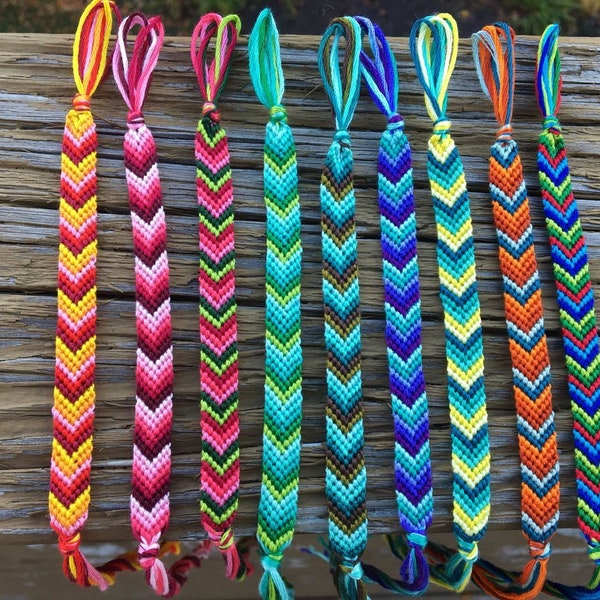 Bracelets brésiliens modèles chevron