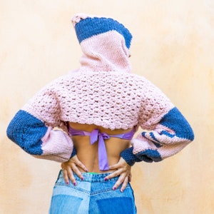 Cropped Hooded Sweater , Cropped Shrung, Boho Fashion image 3