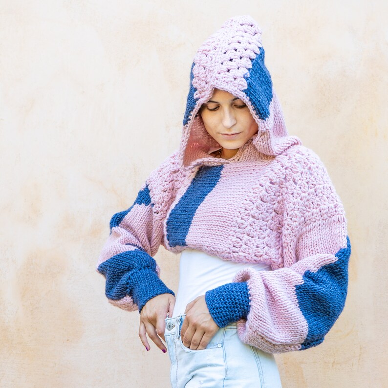 Cropped Hooded Sweater , Cropped Shrung, Boho Fashion image 2