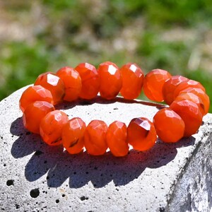 Facetterad karneolarmband: Reiki-energikristallsmycken