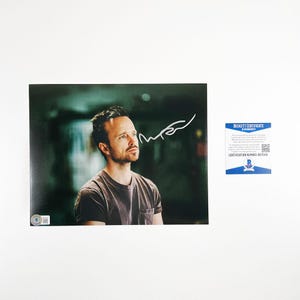 Aaron Paul 8x10 Inch Photo Signed Autographed Authentic Beckett BAS COA