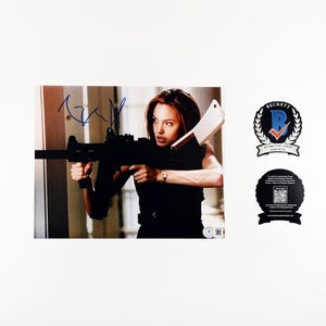 Angelina Jolie 8x10 Inch Photo Signed Autographed Authentic Beckett