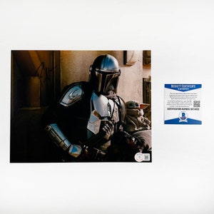Pedro Pascal 8x10 Inch Photo Signed Autographed Authentic Beckett BAS COA