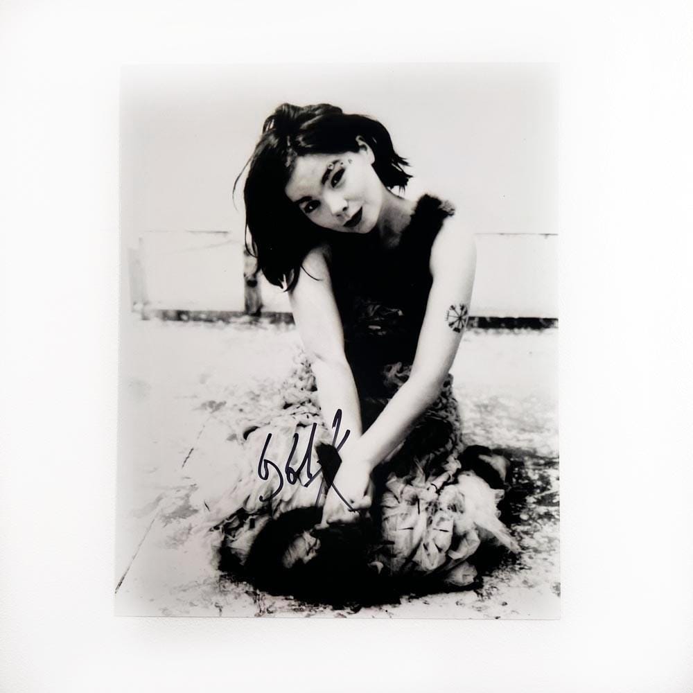 Bjork signed - Etsy 日本