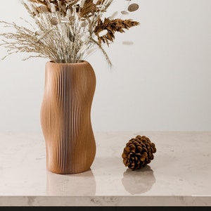 Modernized Pottery BUBBLY Vase for Fresh and Dried Flowers Waterproof Beautiful and Unique